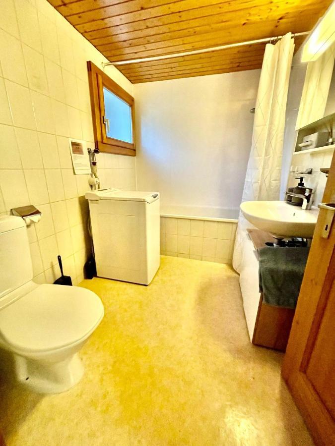 Schoene Ferienwohnung Mit Seeblick Тун Экстерьер фото
