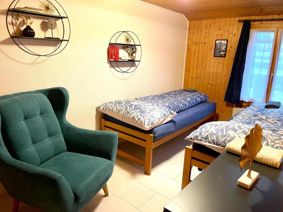 Schoene Ferienwohnung Mit Seeblick Тун Экстерьер фото